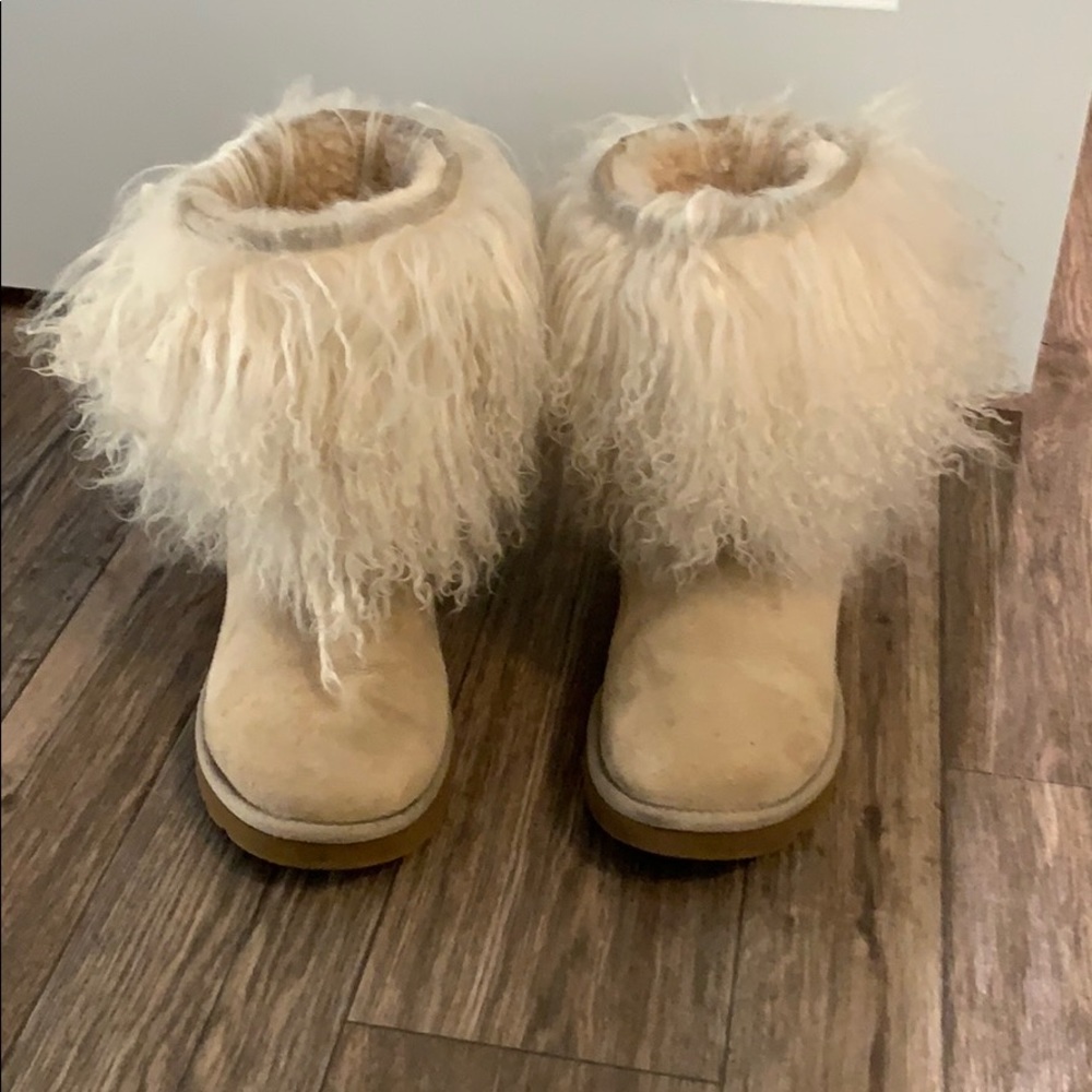 Furry ugg boots